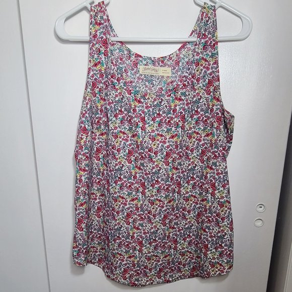 COMFORTABLE FLORAL SLEEVELESS TOP - Picture 2 of 3